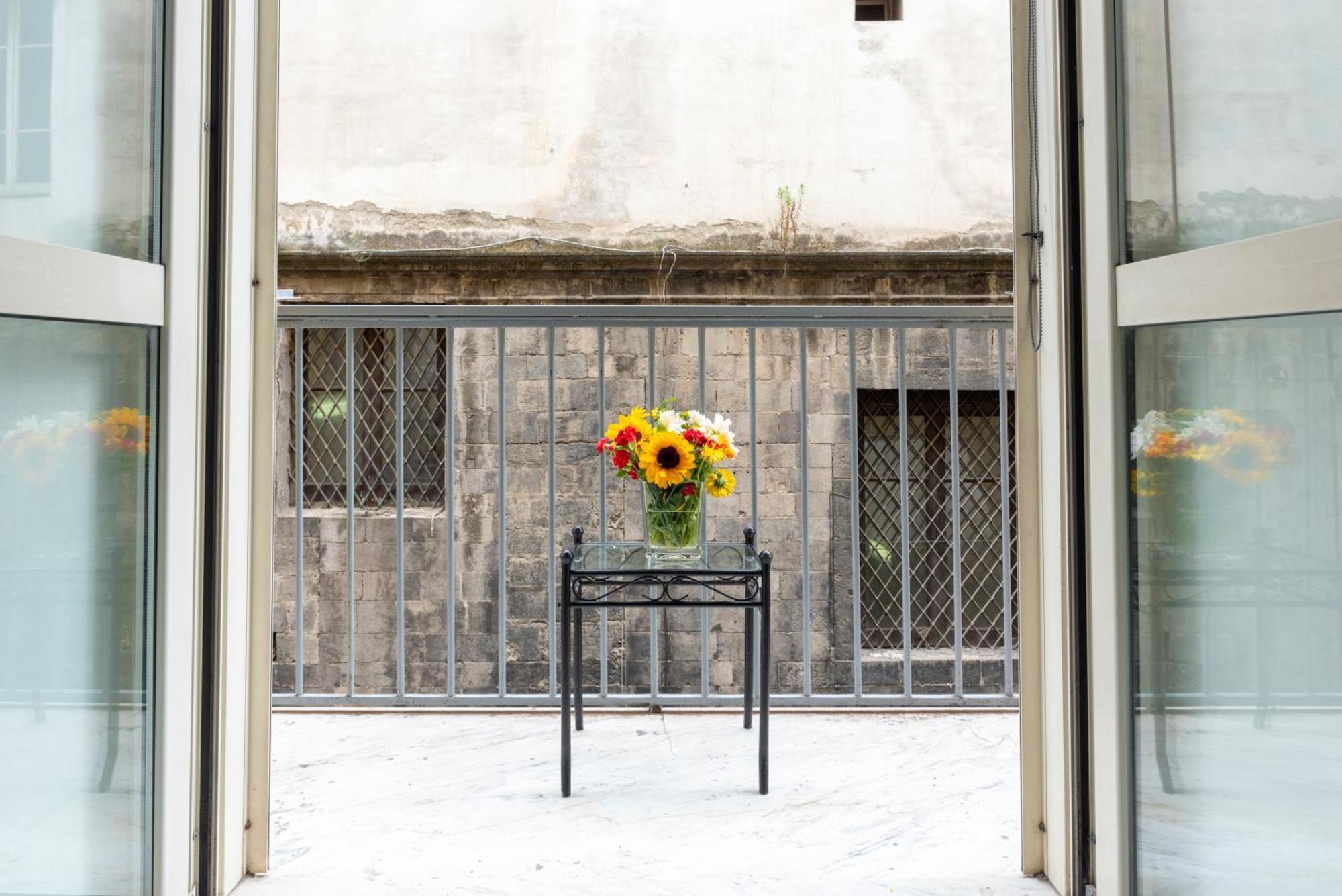 Napoli Centro, Dm Suites Εξωτερικό φωτογραφία